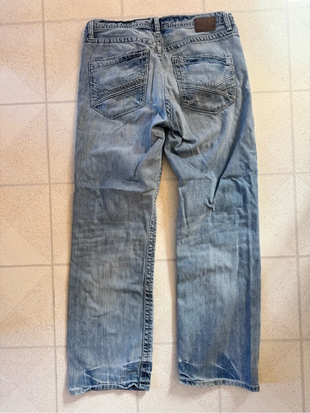 BKE Men's Washed Blue Straight Jeans